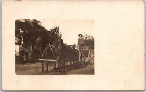 Horse Carriage House Old Transportation Postcard - Picture 1 of 2