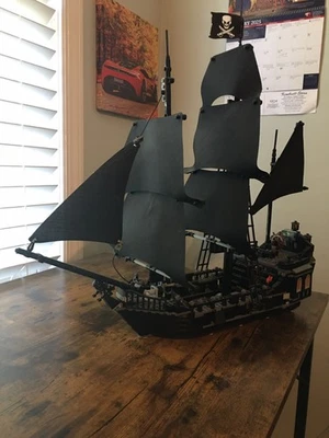 LEGO Pirates of the Caribbean: The Black Pearl (4184) - Изображение 1 из 4