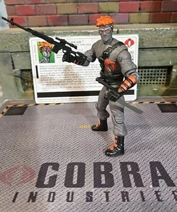GI JOE ~ 2004 GHOST BEAR ~ 100% CMPLT, TARJETA Y BONIFICACIÓN ~ CONTROLADOR PULVERIZADOR - Imagen 1 de 5