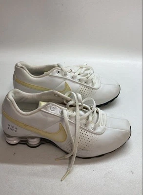 Nike Shox NZ 615981-100 White Lemon Yellow Running Shoes Sneakers Size 5Y - Image 1 of 4