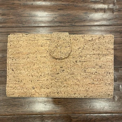 J. Cartera sin asas sobre de corcho doble forro a rayas Foto 1 de 4