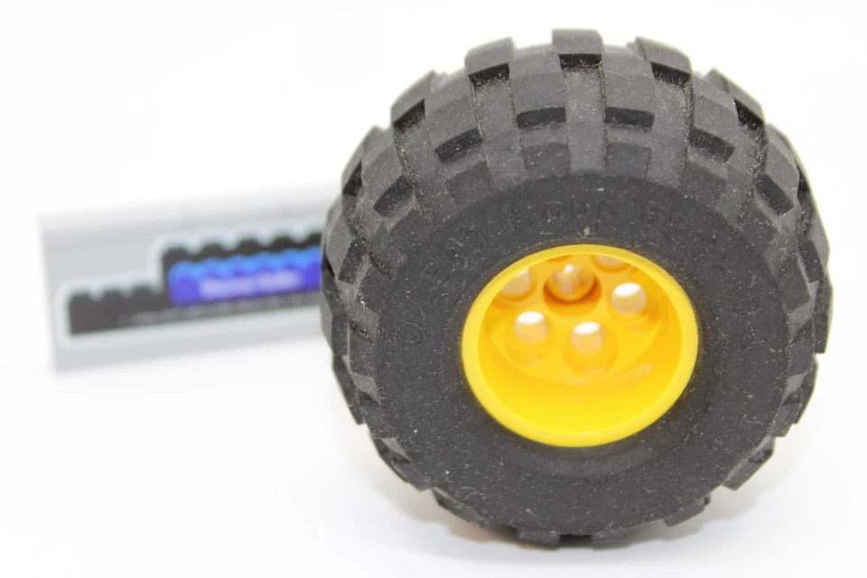 Lego (c) 1x Reifen - Rad - 2996 - gelb Felge - 68,8x40 Q - Gummi / Technic - Bild 1 von 1