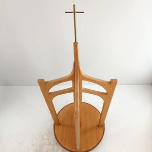 Vintage Holz Modernist Kirche Skulptur mit Messing Kreuz Mid Century Stil Dekor - Bild 1 von 8
