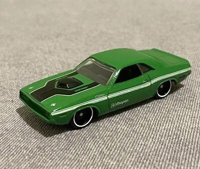 Hot Wheels Dodge challenger 70 1970 1/64 3 inches Hw Nuova Senza Box Hemi Mopar - Immagine 1 di 4