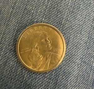 2000 P Sacagawea One Dollar Coin US Liberty - Picture 1 of 5
