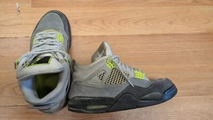 Air Jordan 4 Retro SE Neon 95 - US Size 8 - Picture 1 of 10