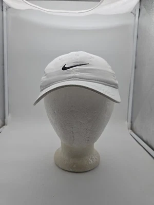 Gorra Nike Gorra Correa Espalda Juvenil 4-7 Blanca Negra Dri-Fit Malla Poliéster Exterior Foto 1 de 4