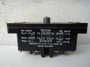 CUTLER HAMMER 10934H2A AUXILIARY CONTACT ON/OFF DELAY LIMIT SWITCH 2NO 2NC EATON - Imagen 1 de 4