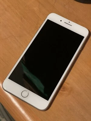 Apple iPhone 7 Plus - 128GB - Silver (Unlocked) A1661 (CDMA + GSM) - Image 1 of 2