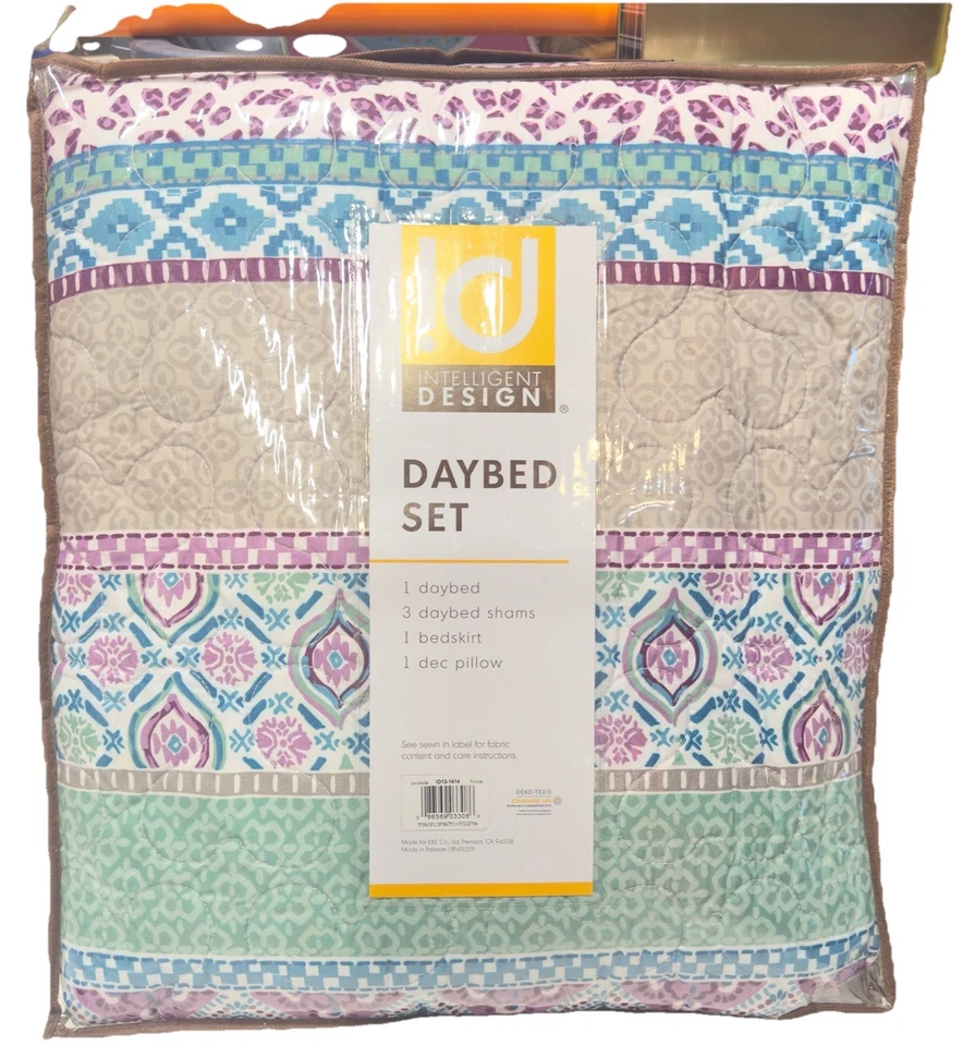 Intelligent Design Inspired Print Reversible 6 Piece Daybed Set for Living Room - Image 1 of 4