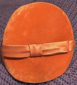 Vintage 1950er Burnt Orange Schleife Riemen Kappe Pillendose Fascinator Hut Kopfbedeckung Baskenmütze - Bild 1 von 5