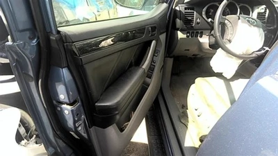 4 RUNNER  2004 Front Door Trim Panel 30155157 - Image 1 of 4