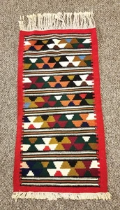 Handgefertigter Wollteppich Indianer 38,5" x 19,5" - Bild 1 von 2