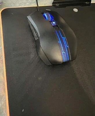 Cooler Master Devastator Gaming Mouse - Image 1 of 4