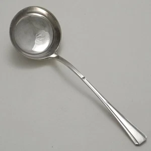 Cucharón de sopa de cubiertos de servicio de plata de Londres con diseño de pino liso Garrard & Co Ltd - Imagen 1 de 3