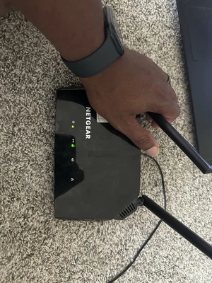 NETGEAR Ac1200 Dual Band WiFi Router Model R6120 WIFI Speeds up to 300+900 Mbps - Image 1 of 4