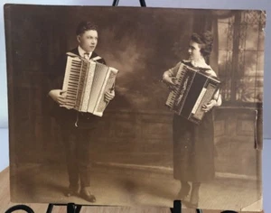 PAOLO SOPRANI Antique 1920's Photograph Couple Playing ACCORDIONS Laura Toniazzo - Picture 1 of 9