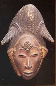 Fang Tribe Mask: African Tribal Art Vintage 35mm Slide - Picture 1 of 3