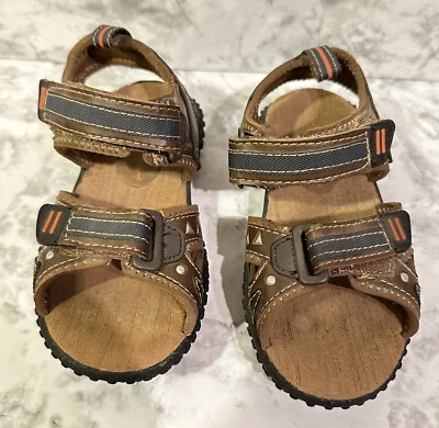 Champion Sandalia Niños Marrón Correa Ajustable Talla 11 US 28,5 Euro Nueva Foto 1 de 4