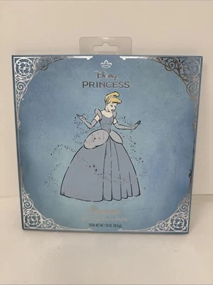 New Disney Princess - CINDERELLA  - 22 Color Face &Eyeshadow Palette - Full Size - Image 1 of 4