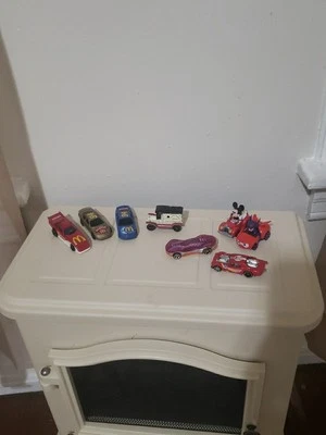 Lot Of 8 Vintage Matchbox Hotwheel Toy Car Tomica Tonka Mcdonalds Disney Mixed - Image 1 of 4