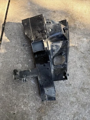 2006 Honda S2000 передний левый фартук амортизатор башня рельсы вырез - Изображение 1 из 4