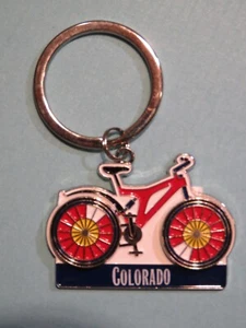 Llavero Metal COLORADO ~ BICICLETA DE MONTAÑA con ruedas que giran ~ BICICLETA - Imagen 1 de 3