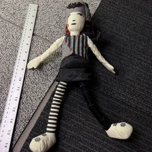 Emily The Strange Patchwork Rag Doll Peluche Peluche 15" Dark Horse Fumetti - Foto 1 di 7