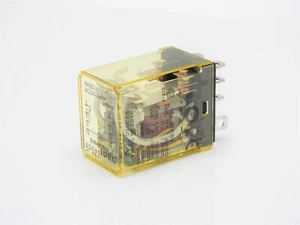IDEC RH2B-UL Relay AC220-240V 6P527 **FAST SHIPPING** - Picture 1 of 3