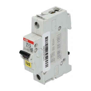 Disyuntor miniatura ABB 2CDS251001R0164 1P usado UMP - Imagen 1 de 9