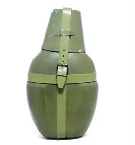 German army surplus drinking flask canteen and cup, green - Foto 1 di 1