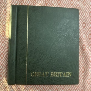 BRIEFMARKEN - GB LEUCHTTURM FALZLOS - GRÜN LUX GEPOLSTERTES ALBUM - 1996 -2001 + ANDERE - Bild 1 von 2