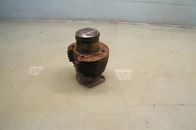 1950 BSA B31 ZB31 B33 ZB33 500 GOLDSTAR único *2523 cilindro de extremo superior  Foto 1 de 4