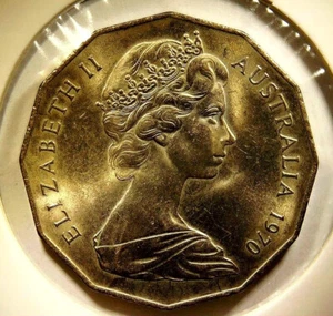 1970 Australia Coin 50 Cents 200th Anniversary of Cook's Australian Voyage - Picture 1 of 2