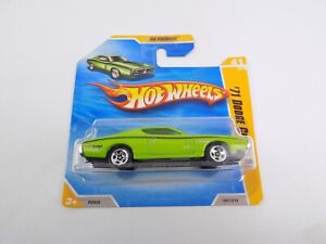 Brand New Sealed Hot Wheels Car '71 Dodge Charger Green 041/214 Short Card