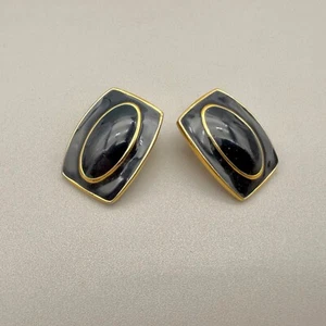 Vintage Monet Earrings Clip On NAVY BLUE Gold Tone Classy Preppy Rectangle Studs - Picture 1 of 20