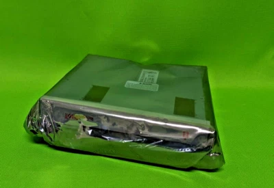 *New Old Stock* IOMEGA IO2000Wi DITTO 2GB Tape Backup Drive 5.25'' - Image 1 of 4