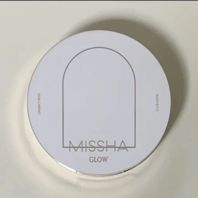 MISSHA Glow Cushion SPF40 PA++  #21P FAIR High Coverage BB Cushion Foundation - Image 1 of 4
