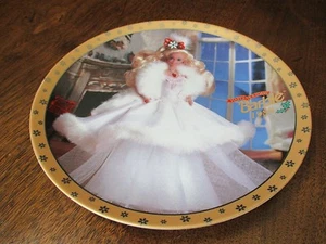 Vintage Enesco 7 1/8" D."1996 Happy Holidays Barbie" 1989 LE WEIHNACHTSTELLER #19.223 - Bild 1 von 10