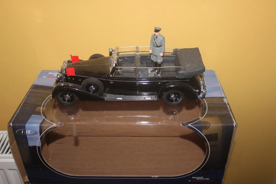 SIGNATURE MODELS AMOURED GERMAN STAFF CAR MERCEDES BENZ 77K 1/18 (MJ) - Image 1 of 4