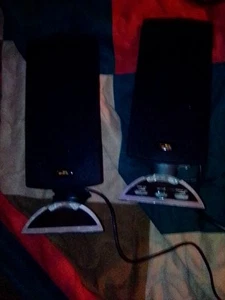 computer speakers - Picture 1 of 1
