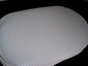 Tischsets beige 9 robust groß länglich Gummi Streifen Muster 17,5 x 11,5 Neu - Bild 1 von 6