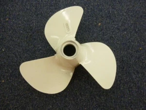 310208 OMC Aluminum Prop 8 X 4.5 EVINRUDE Johnson 3hp OUTBOARD FREE SHIPPING - Picture 1 of 4