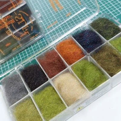 Dispenser Eichhörnchen Dubbing Blends 12 Faben  WAPSI USA  SLF Squirrel Dab - Bild 1 von 4