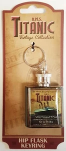 Titanic Vintage Hip-flask Collectors Metal Keyring - Picture 1 of 1