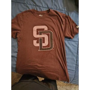 Women's San Diego Padres New Era Vintage style t-shirt. Size Large. - Picture 1 of 3