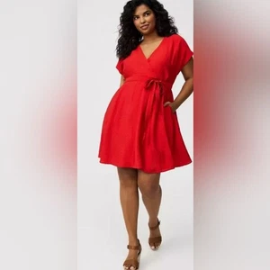 Torrid Mini gehämmert Rayon Surplice Kleid mit Taschen in Rot - Größe 2X - Bild 1 von 5