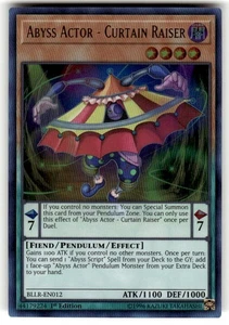YuGiOh Attore Abisso - Alzatore di Tende Ultra Rara 1° Edizione BLLR-EN012 NM - Foto 1 di 2