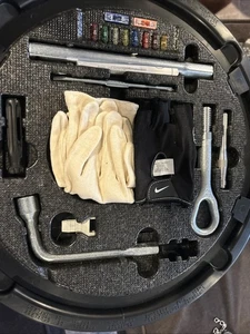 00-06 Mercedes W215 CL500 S500 S55 AMG Emergency Spare Tire Jack Tool Kit OEM - Picture 1 of 1