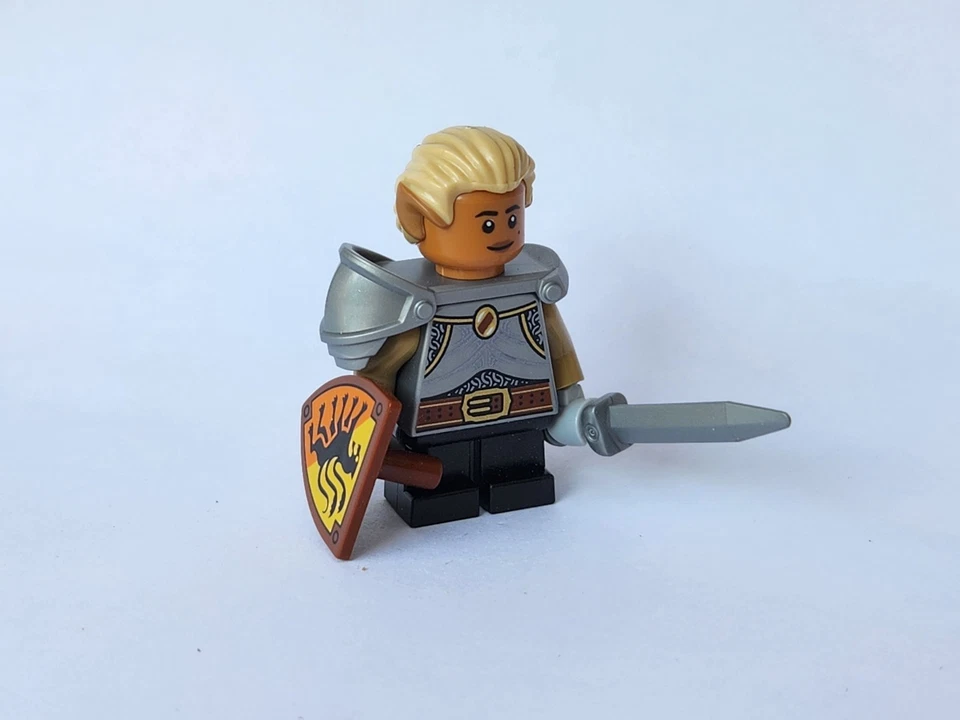 LEGO Gnome Fighter Minifigure - D&D: Red Dragon's Tale 21348 - Displayed - Image 1 of 1